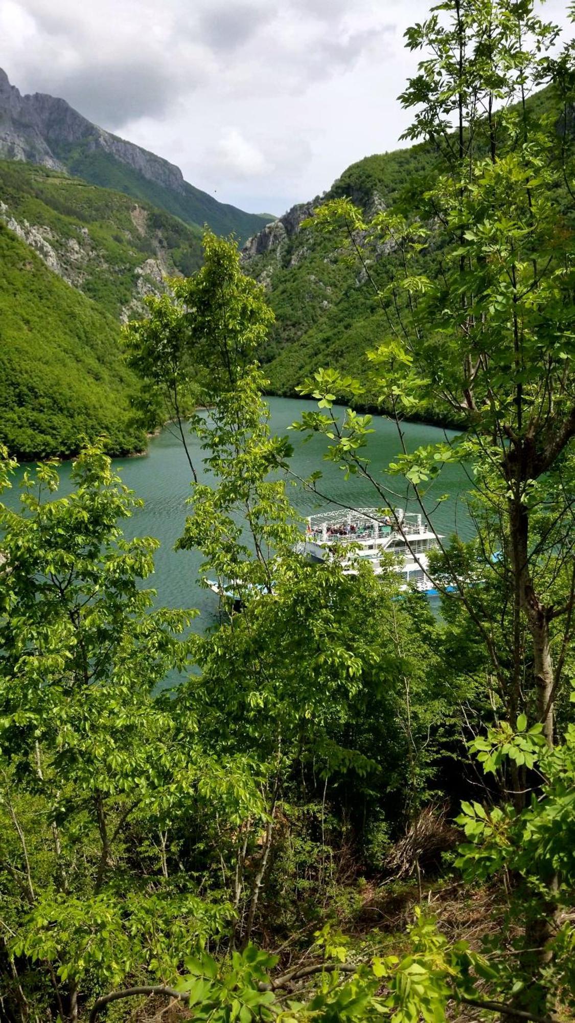 Twin Villas Komani Lake Exteriér fotografie